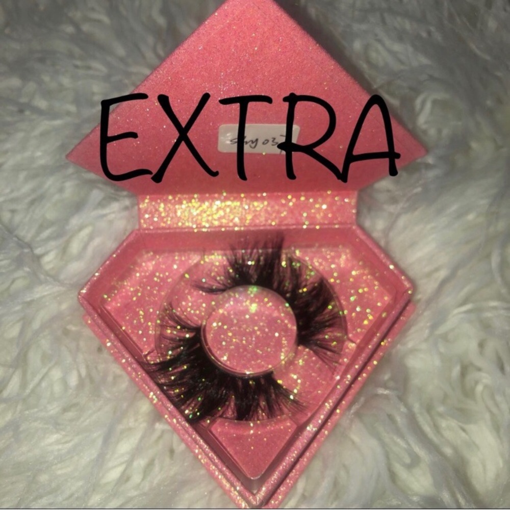 “EXTRA” MINK EYELASHES